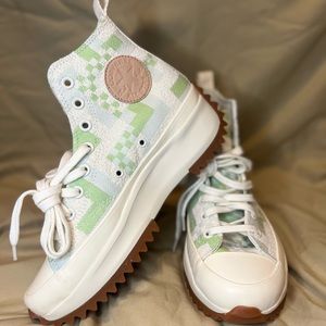 BRAND NEW CONVERSE RUN STAR